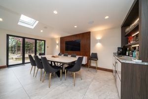 DINING KITCHEN- click for photo gallery